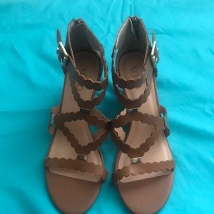 XOXO wedge sandals in tan